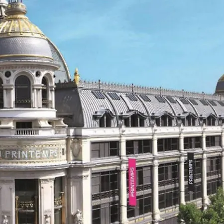 111- Urban Theatre De La Madeleine Parigi